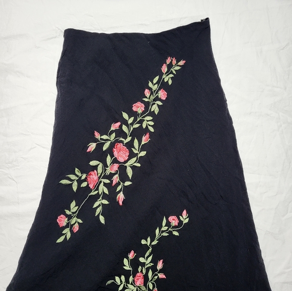 Anne Carson Silk Skirt - Picture 3 of 6